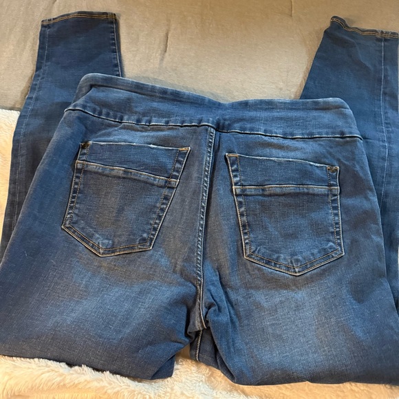 Rock & Republic Women's Denim Rx Fever Stretch Jean Legging - Picture 6 of 8